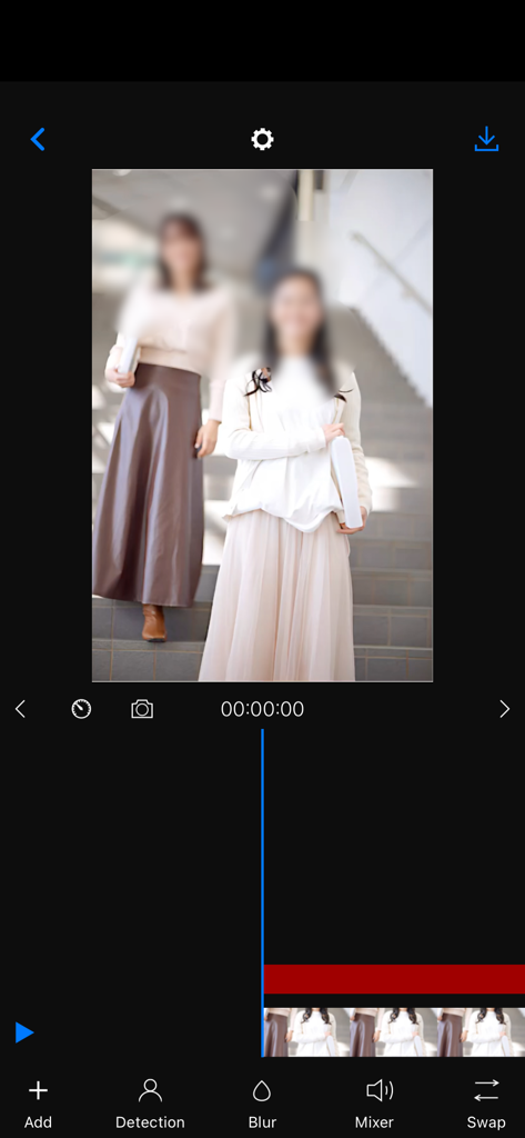 MosaicEditor App-Benutzeroberfläche, die Gesichtsverpixelung zum Schutz der Video-Privatsphäre zeigt
