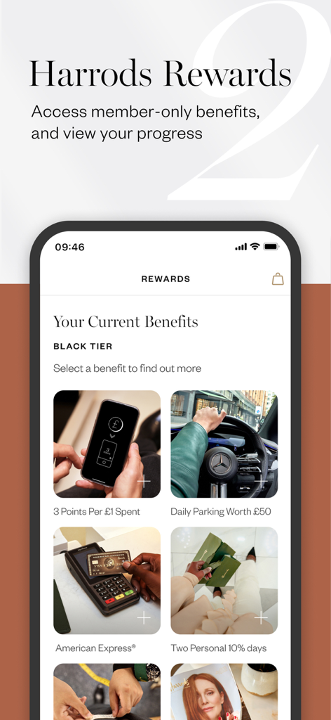 Interfaz de la aplicación Harrods que muestra los beneficios exclusivos de las recompensas Black Tier, incluidos puntos y aparcamiento.