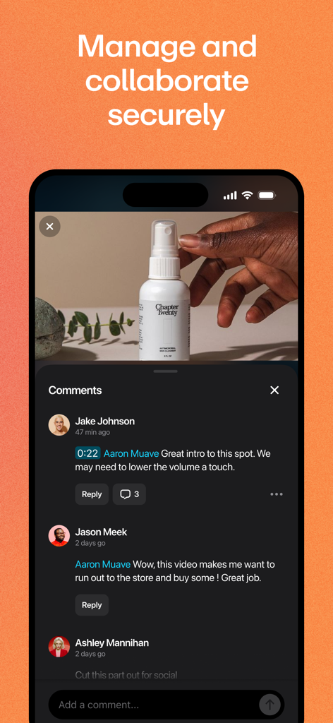 Smartphone-Bildschirm zeigt die Vimeo-App mit einem Videoplayer und professionellen Kommentarfunktionen für die Zusammenarbeit.
