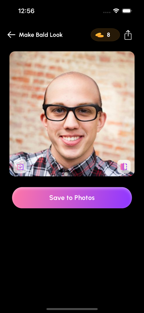 Hair Color Changer : AI Hair - Un hombre previsualizando un peinado calvo usando la función de transformación de cabello con IA.