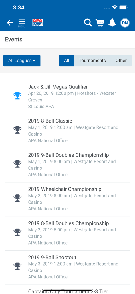 Un écran de l'application APA Pool League répertoriant les tournois de billard et les qualifications à venir, y compris les dates et les lieux.