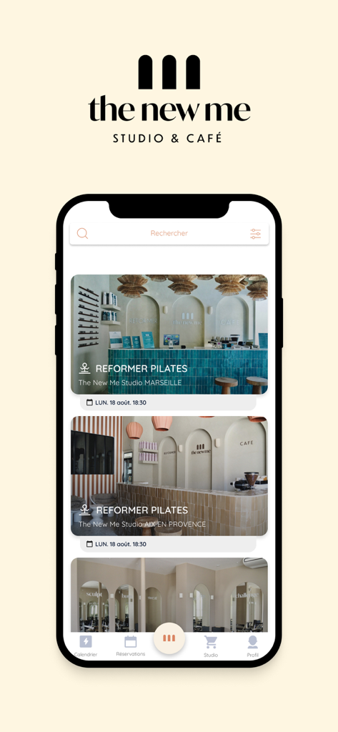 THE NEW ME - Die Benutzeroberfläche der App THE NEW ME zeigt Pilates- und Reformer-Studio-Standorte mit Innenfotos und Buchungsdetails.