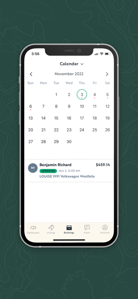 Écran d'application mobile Outdoorsy Host affichant une vue de calendrier et une réservation de location de VR approuvée pour un Volkswagen Westfalia.
