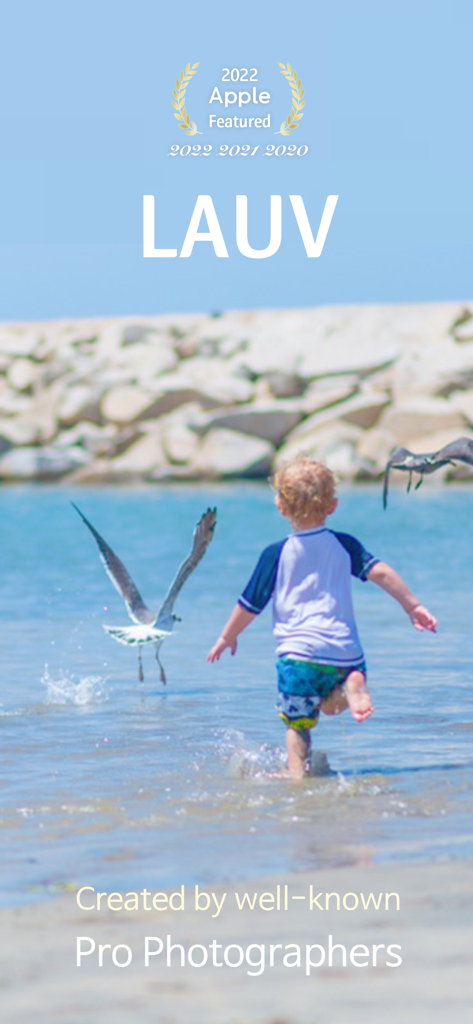 LAUV : Travel photo filters - LAUV travel photo filters app screen showing professional presets and Apple featured awards