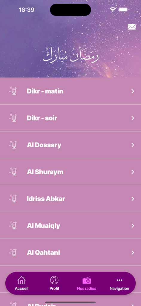 Layal - Interfaz de la aplicación Layal mostrando canales de radio espirituales y recordatorios diarios en francés y árabe