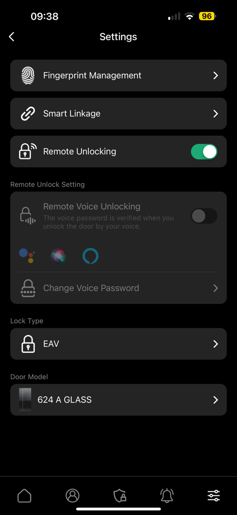 Pirnar app settings menu showing fingerprint management and remote voice unlocking options for smart doors