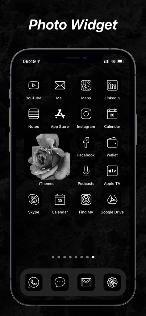 Pantalla de inicio de iPhone con tema estético en blanco y negro y widget de fotos de rosas
