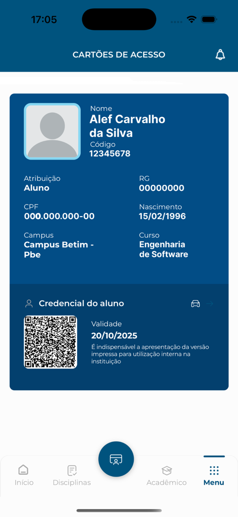 Interfaz de la tarjeta de identificación digital de estudiante en la aplicación PUC Minas Móvil que muestra detalles personales y una credencial con código QR.
