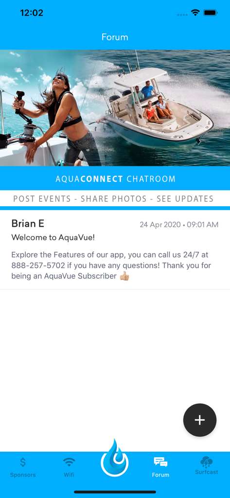AquaVue - Interface of the AquaVue boating app forum and AquaConnect chatroom showing community posts for boat owners.