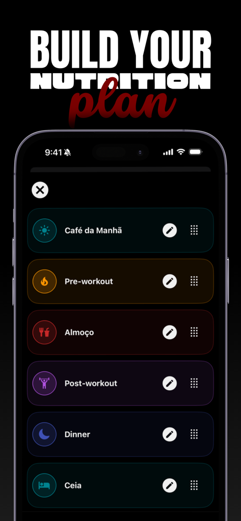 Fitfolio アプリのインターフェースで、特定の時間枠を含む毎日の栄養と食事の計画を作成します。