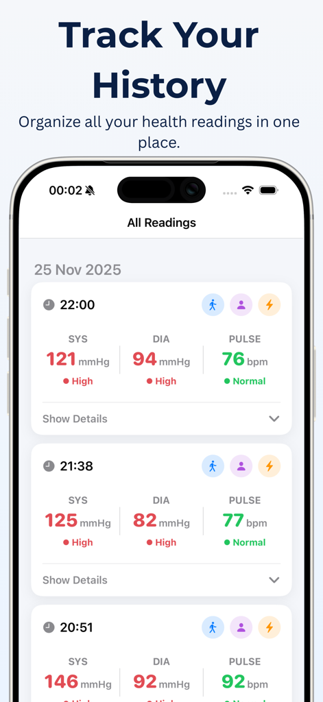 Blood Pressure Monitor, Log - Interfaz de aplicación móvil que muestra una lista de lecturas de presión arterial y pulso con indicadores de estado de salud codificados por color.