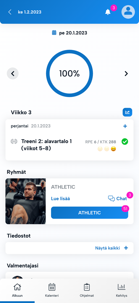 Versus Valmennus - The home screen of the Versus Valmennus mobile app showing workout progress and personal coaching group options