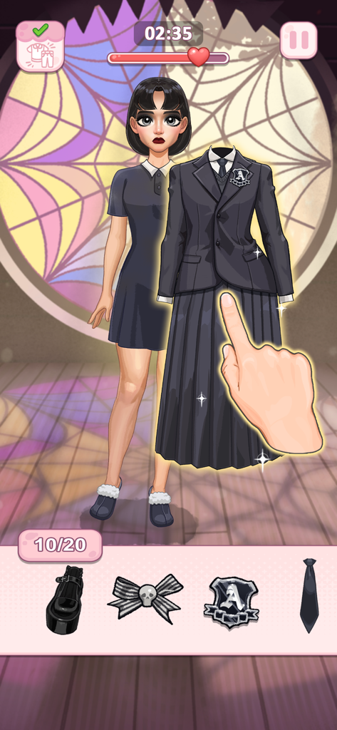 Cosplaydom - Uma personagem recebendo uma transformação com uniforme escolar gótico no aplicativo Cosplaydom