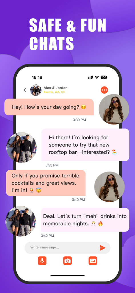 Casual Swinger Dating App-BRIO - Captura de pantalla de la interfaz de mensajería de la aplicación BRIO que muestra un chat amistoso entre una pareja y otro miembro sobre reunirse en un bar en la azotea