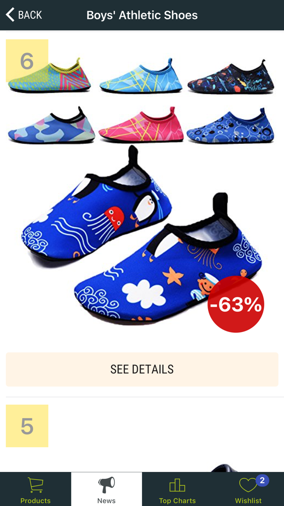 Sneakers Store - Una exhibición de coloridas zapatillas deportivas para niño con una insignia de descuento del sesenta y tres por ciento en una app de compras móvil.