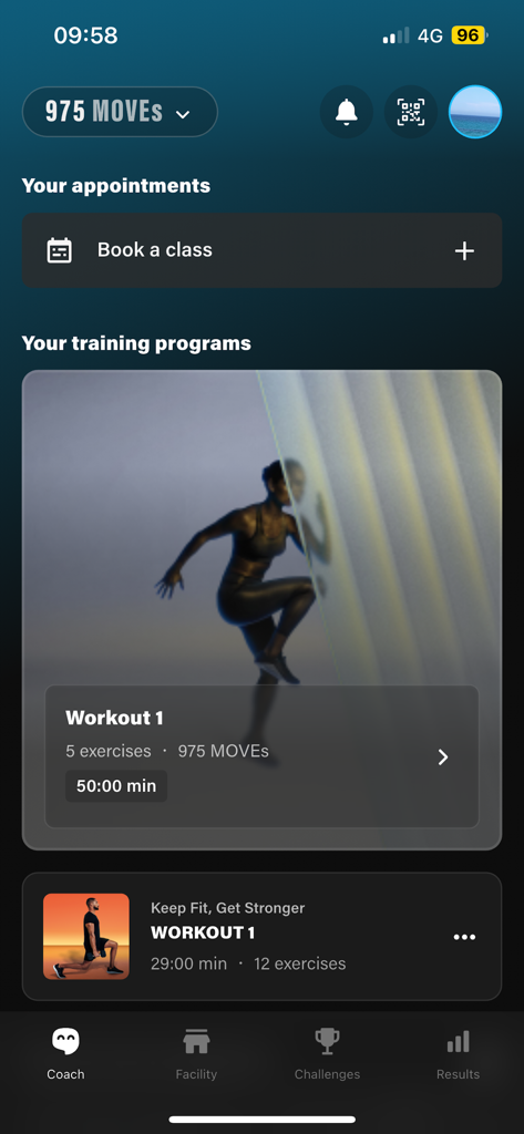 BlueFit Health Club - Interfaz de la aplicación móvil BlueFit Health Club que muestra programas de entrenamiento, opciones de reserva de clases y estadísticas de seguimiento de entrenamiento