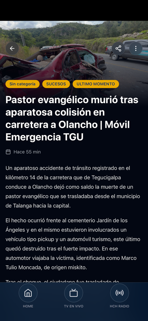 Screenshot of the HCH TV app displaying a breaking news article in Spanish about a car accident.