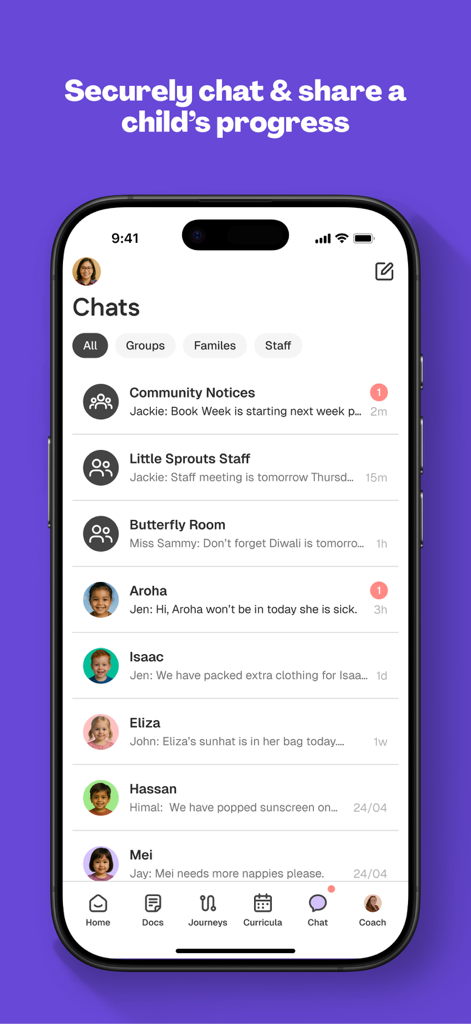 Mana (formerly LoveHeart AI) - 아동 진행 상황에 대해 교육자와 가족 간의 의사 소통을 보여주는 Mana 앱 채팅 화면
