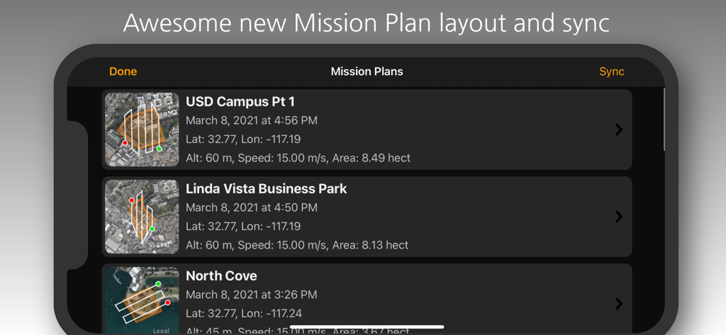Eine Liste gespeicherter Drohnenmissionspläne in der Map Pilot Pro App, die Flugpfade und Kartierungsdaten anzeigt