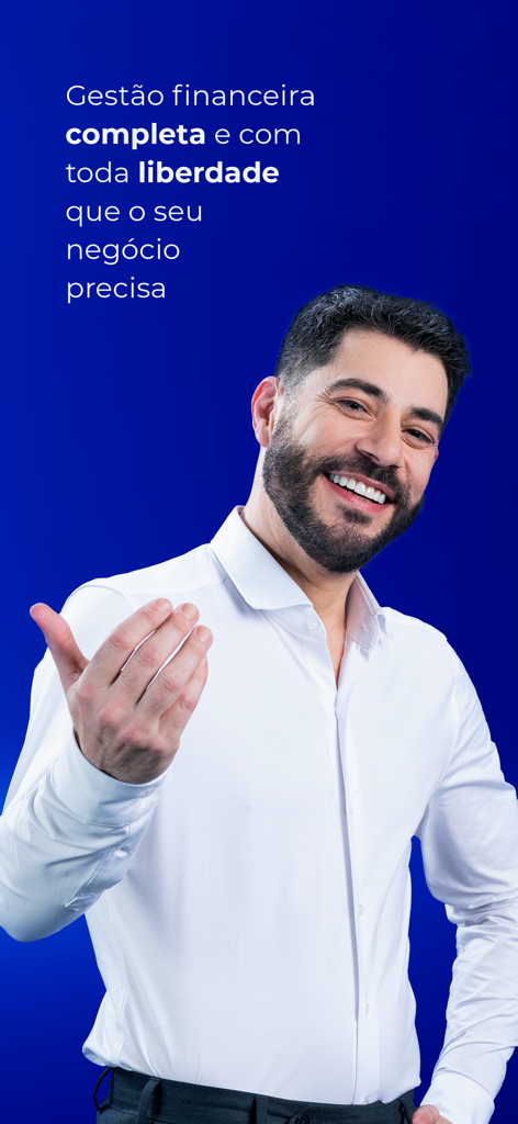 A smiling businessman in a white shirt showcasing Asaas financial management services for businesses