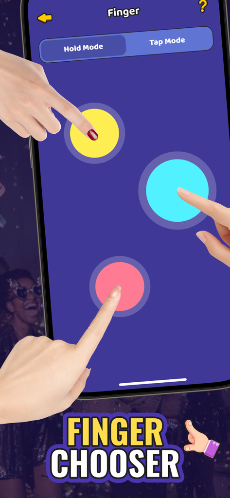 ランダムフィンガーピッカー機能を使用するために、スマートフォン画面に触れる複数の指が表示されている。