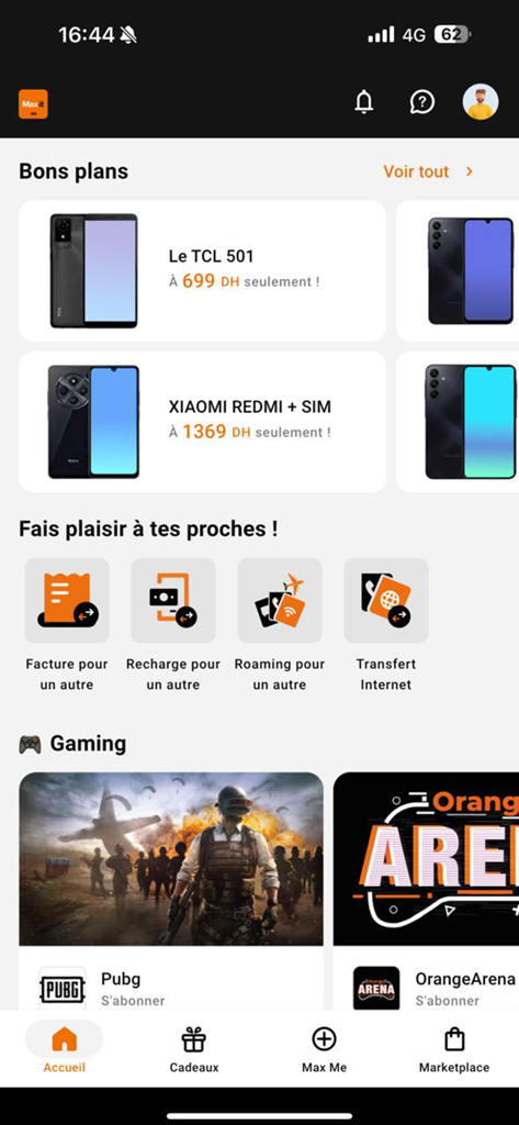 Max it – Maroc - Interface de l'application Max it d'Orange Maroc présentant des offres pour smartphones, des options de cadeaux pour les factures et les recharges, ainsi que des services de jeux.
