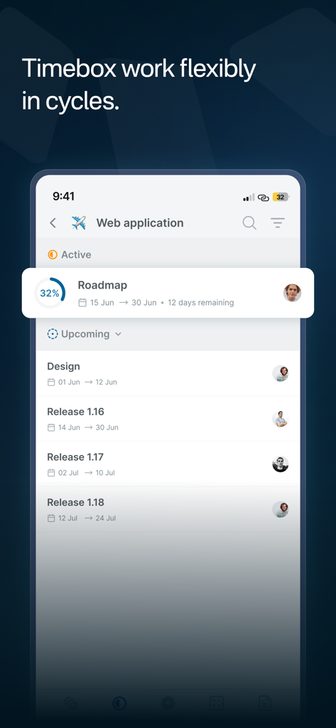 Pantalla móvil de la aplicación de gestión de proyectos Plane que muestra ciclos activos, progreso de la hoja de ruta y próximas versiones.