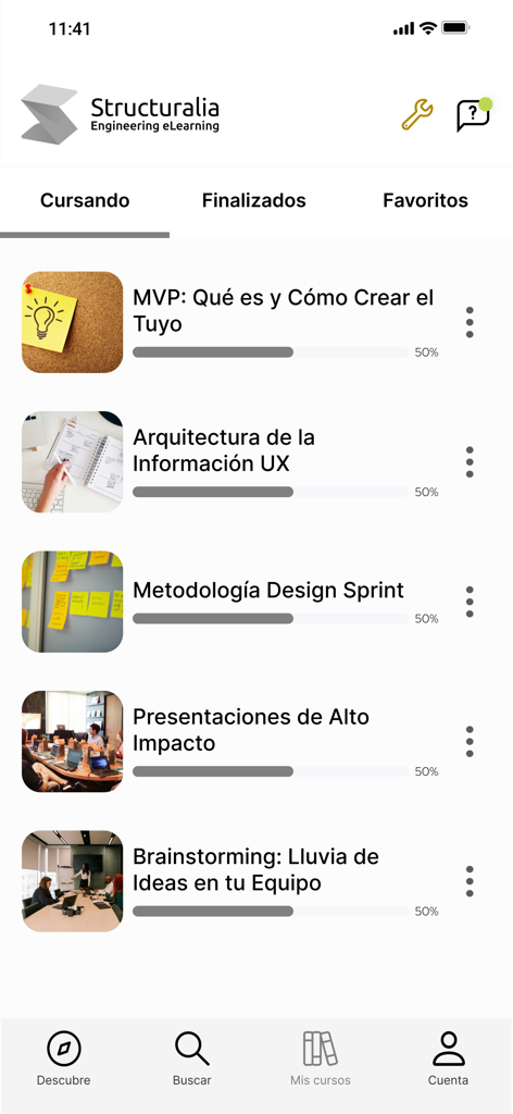 Structuralia - La interfaz de la aplicación Structuralia que muestra una lista de cursos actuales de ingeniería y gestión con barras de progreso.