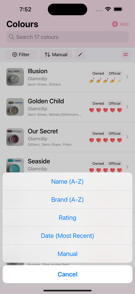 NaildIt - NaildIt 앱의 네일 색상 목록과 이름, 브랜드, 등급, 날짜 옵션이 포함된 정렬 메뉴가 열린 스크린샷.