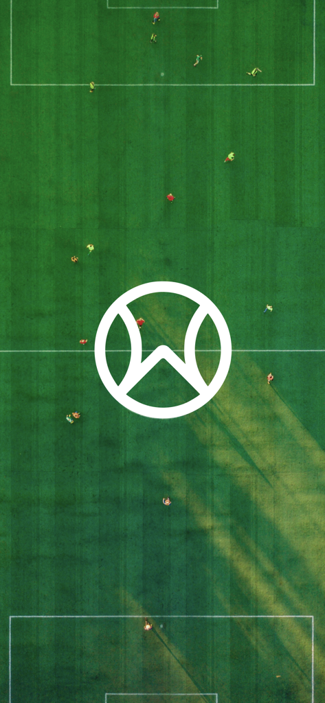 WePlay - Logo de la aplicación WePlay centrado sobre un campo de fútbol verde con jugadores
