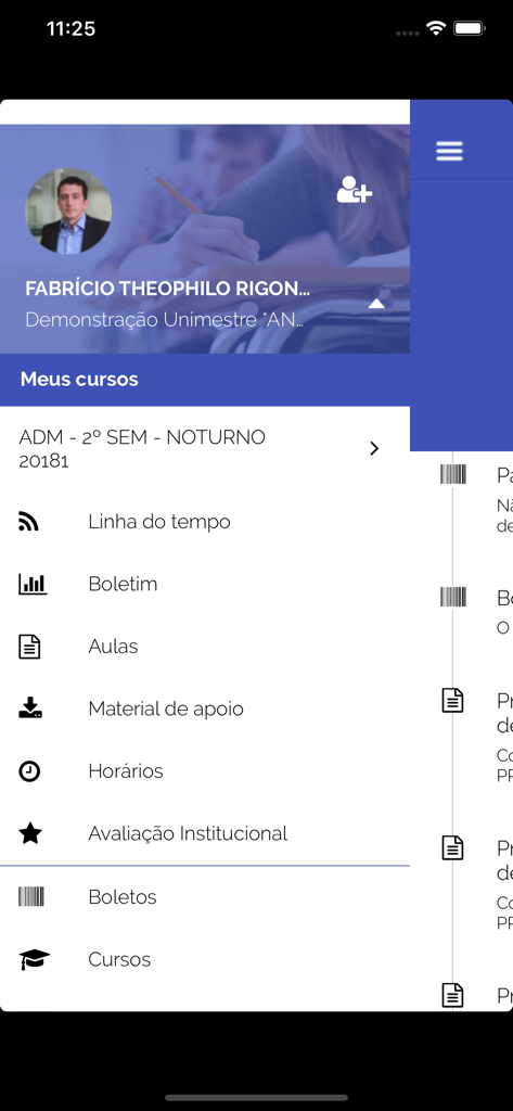 UNIMESTRE - Menu de navigation de l'application mobile montrant le profil de l'utilisateur et les liens vers la chronologie, les notes, les cours et les horaires.