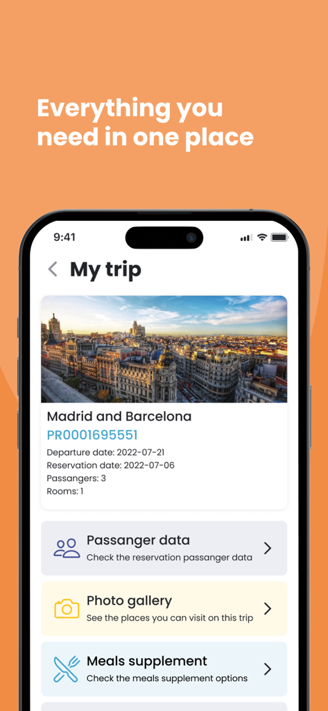 Pantalla de la app móvil Europamundo mostrando los detalles de la reserva del viaje para un tour por Madrid y Barcelona