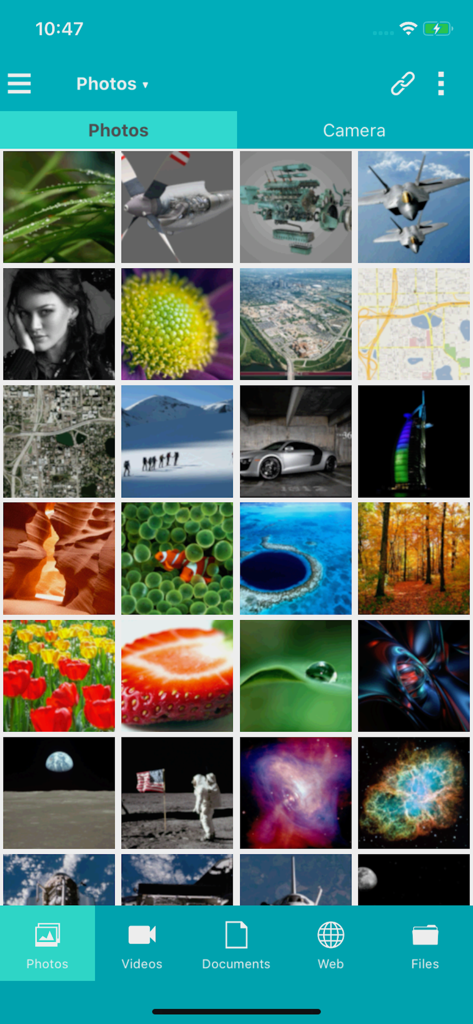 Interface de l'application NovoConnect montrant une grille de photos prêtes pour la présentation et le partage sans fil.