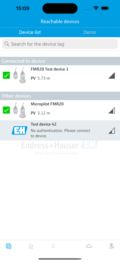 Endress+Hauser SmartBlue - A list of reachable industrial sensors and field devices in the SmartBlue app interface