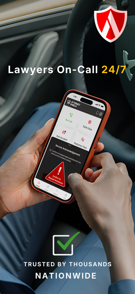 Attorney Shield Inc - Una persona en un coche usando la aplicación Attorney Shield para solicitar asistencia legal inmediata de un abogado de guardia 24/7.