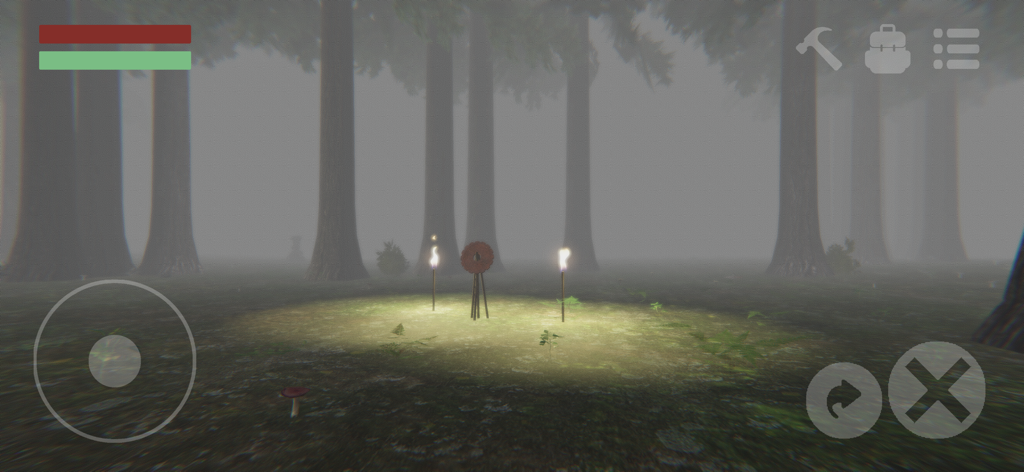 Trapped in the Forest! - Captura de pantalla del juego de un bosque neblinoso por la noche con antorchas encendidas y barras de estado de supervivencia.