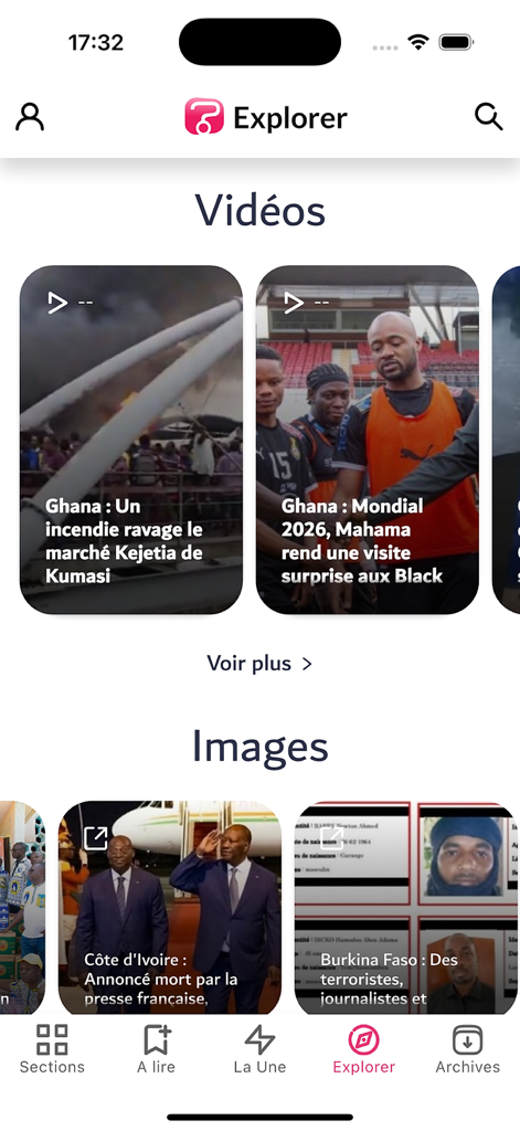Koaci.com - Interfaz de la pestaña Explorar de la aplicación de noticias Koaci.com que presenta reportajes de noticias en video e imagen de África Occidental