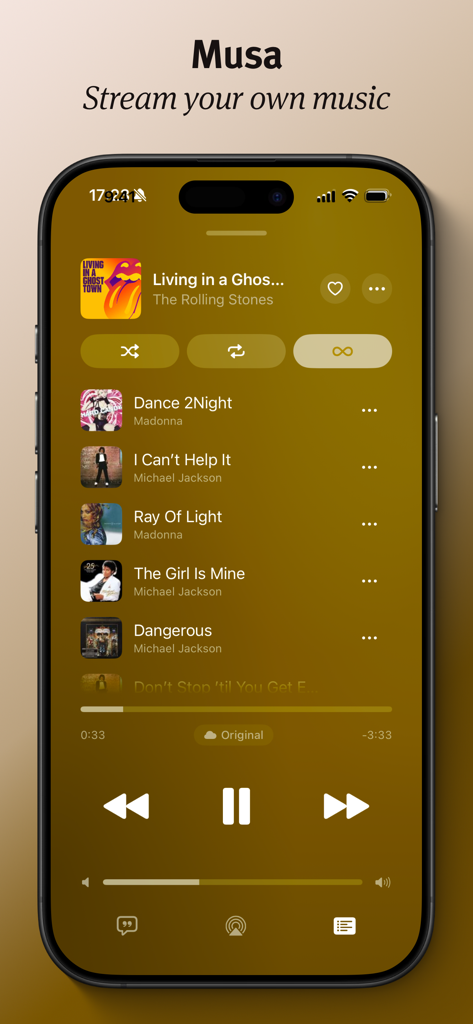 Musa Player - Interfaz de la aplicación Musa Player mostrando una cola de reproducción de música con un tema dorado en un iPhone.