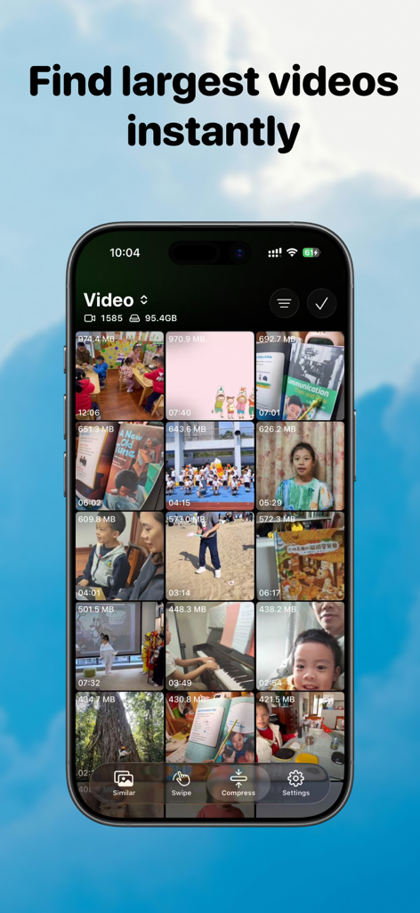 iPhone에서 파일 크기와 함께 대용량 동영상 그리드를 보여주는 ByePhotos 앱 인터페이스