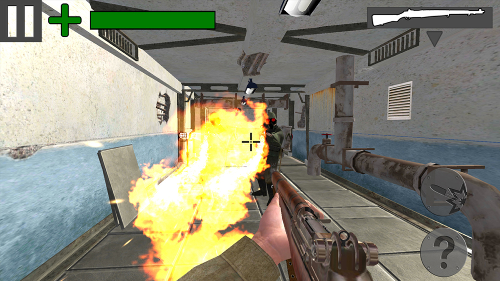 Vista in prima persona di un soldato con un fucile in un corridoio industriale in fiamme in Soldiers Of Valor