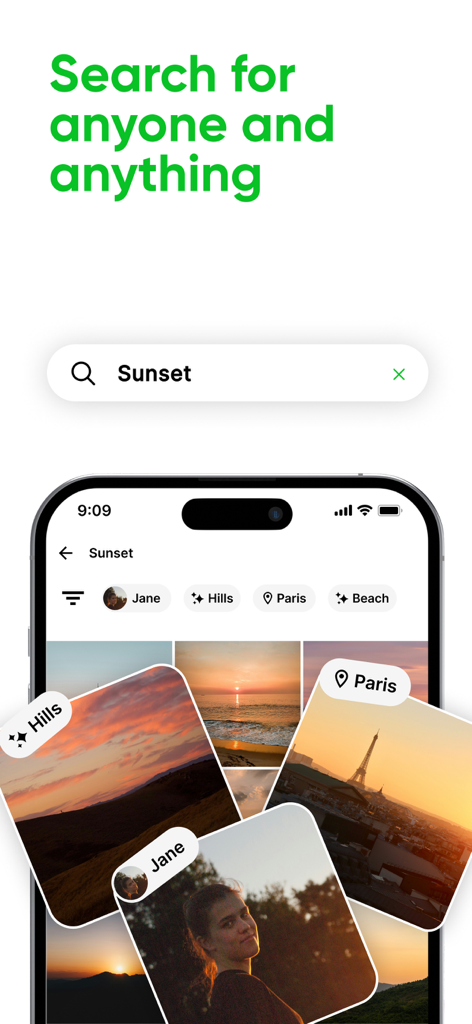 Interface do aplicativo móvel mostrando resultados de pesquisa para pôr do sol com pessoas e tags de localização no Ente Photos