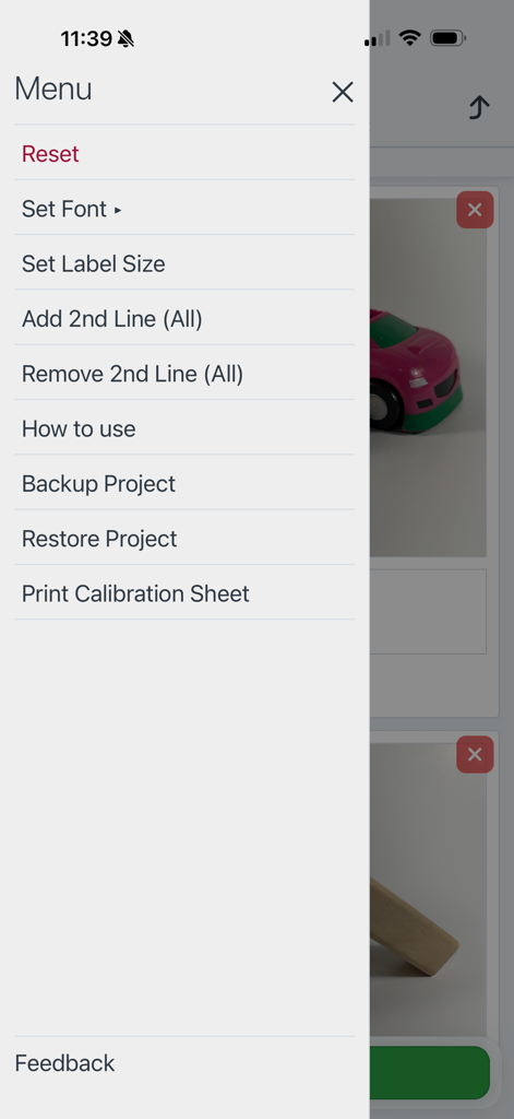 Uma captura de tela do menu do aplicativo Label Pics mostrando opções de configurações de fonte, tamanhos de etiqueta e backup de projeto.