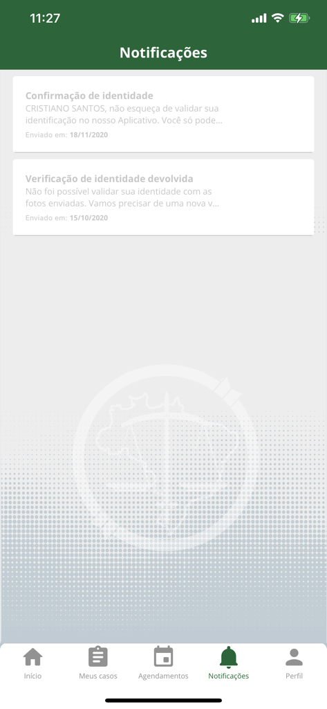 Defensoria RJ - Notifications screen of the Defensoria RJ mobile app displaying identity verification status updates.