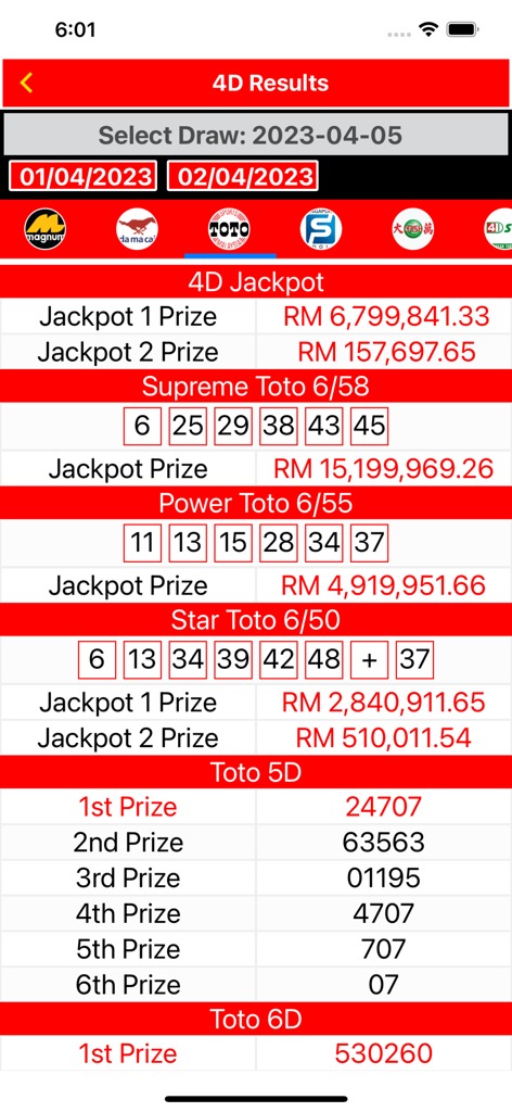 Interfaz de la aplicación móvil que muestra los números ganadores de la lotería Sports Toto 4D en vivo y los montos del premio mayor en Ringgit de Malasia