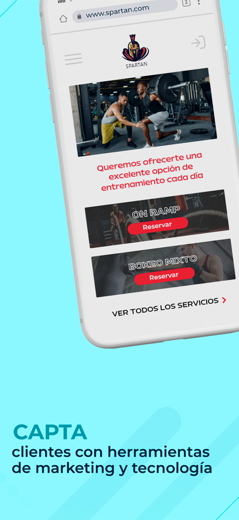 Bewe para negocios - Un smartphone que muestra un sitio web de negocio de fitness con opciones de reserva en línea, destacando las herramientas de marketing de Bewe