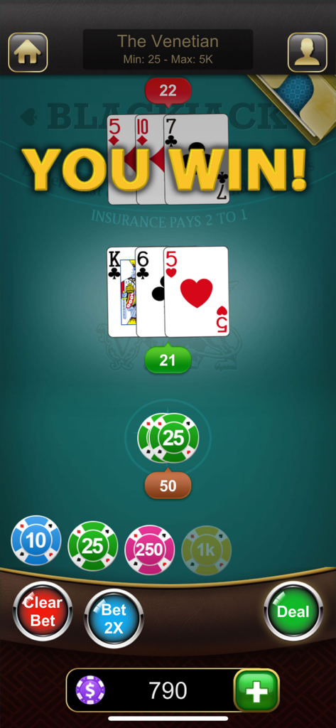 Capture d'écran de jeu de Blackjack Classique montrant une main gagnante de 21 et le croupier dépassant avec 22.