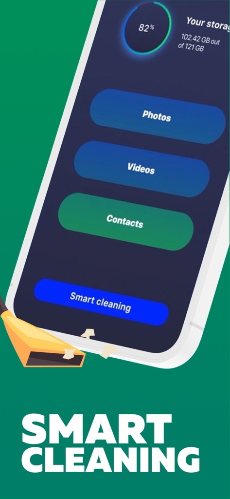 Smart Cleaning to Boost Mobile - スマートフォンアプリのインターフェースに、ストレージ使用率82％と表示され、写真、動画、連絡先のクリーニングオプションが表示されています