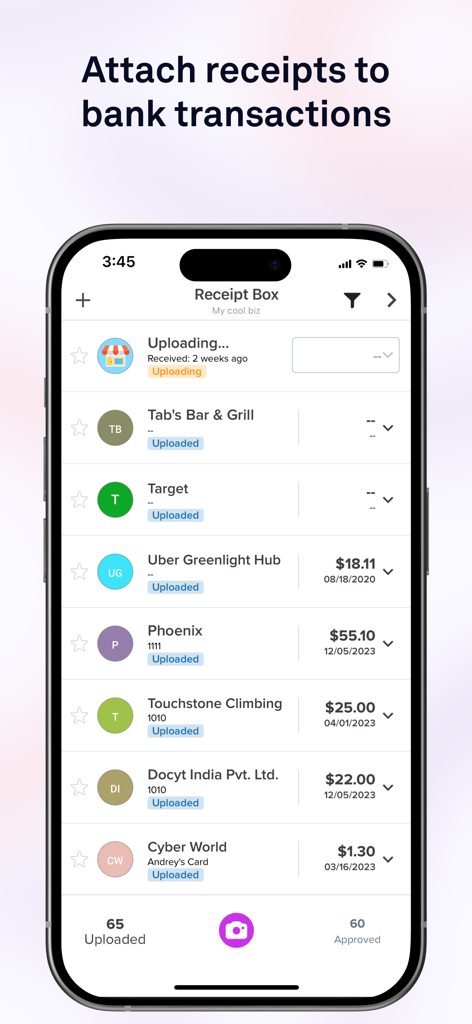 Docyt: Real-Time Bookkeeping - Pantalla de la aplicación móvil de Docyt que muestra una lista de recibos comerciales cargados en la Caja de Recibos para la correspondencia de transacciones.
