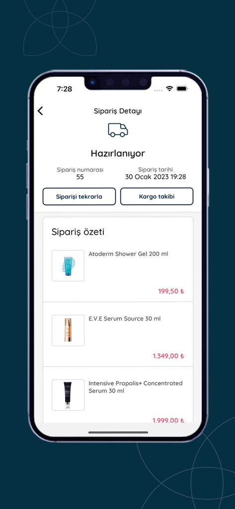 Naos Stars - Bioderma AtodermやInstitut Esthedermの美容液などのスキンケア製品が表示された注文詳細のNaos Starsモバイルアプリ画面。
