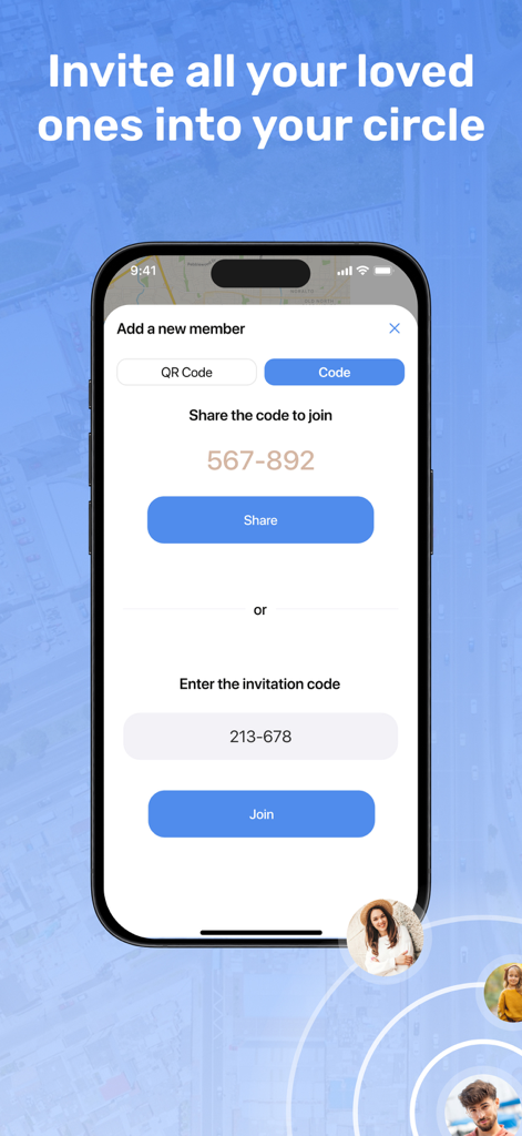 招待コードを使用してプライベートな位置情報サークルに新しい家族を追加するプロセスを示すモバイルアプリ画面。